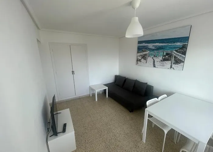 Playa, Con Terraza Y Vistas Al Mar 아파트